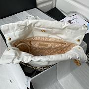 Chanel 22 Small Shoulder bag White-35x37x7cm - 4