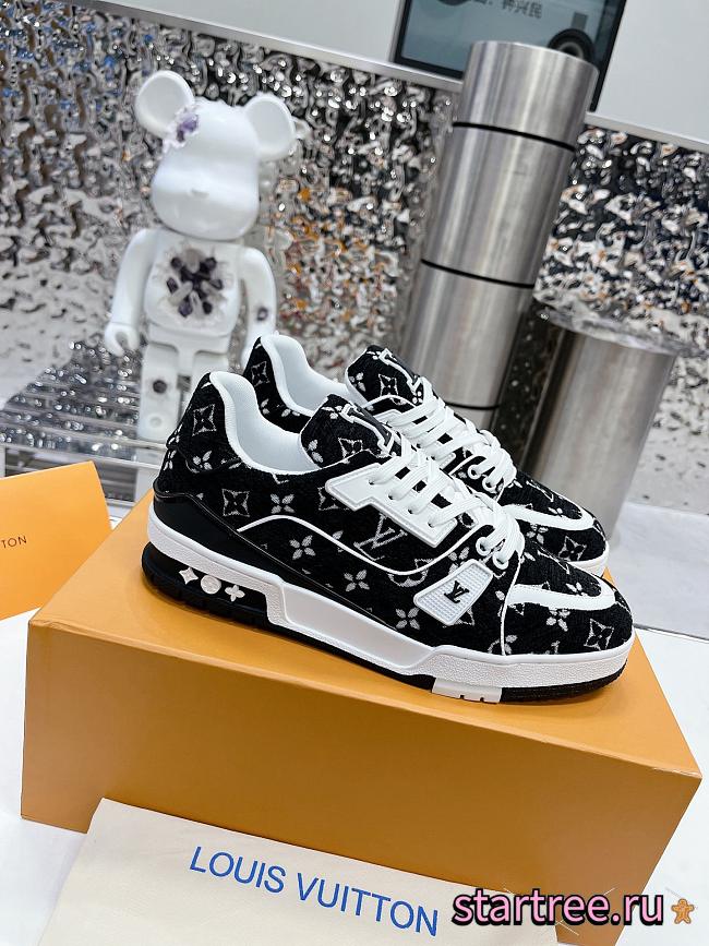 Louis Vuitton Sneakers 021 - 1