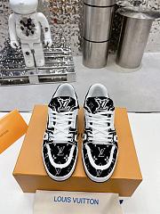 Louis Vuitton Sneakers 021 - 4