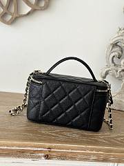 Chanel 25C Vanity Top Handle 17cm Black - 6
