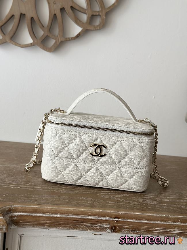Chanel 25C Vanity Top Handle 17cm White - 1