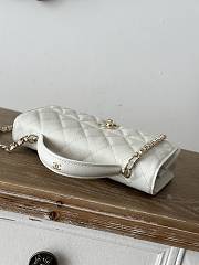 Chanel 25C Woc With Handle Caviar White-19cm - 6