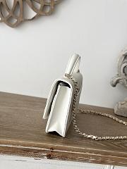 Chanel 25C Woc With Handle Caviar White-19cm - 4