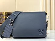 Louis Vuitton Takeoff Messenger LV Aerogram - Men - 1