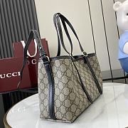 Gucci Emblem medium tote bag beige and black-30cm - 2
