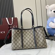 Gucci Emblem medium tote bag beige and black-30cm - 3