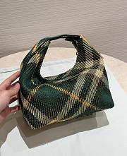 Burberry Mini Peg Duffle Bag in Ivy-21.5 x 10.5 x 23cm - 3