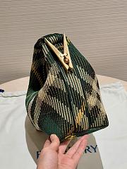 Burberry Mini Peg Duffle Bag in Ivy-21.5 x 10.5 x 23cm - 2