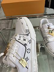 Louis Vuitton Sneakers 028 - 3