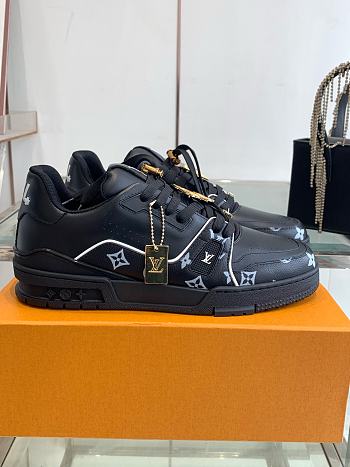 Louis Vuitton Sneakers 030