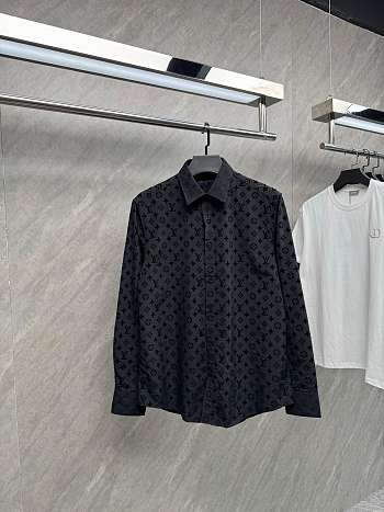 lOUIS VUITTON Reverse Monogram Fil Coupé Shirt