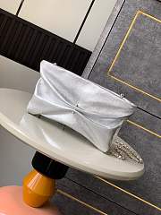Chanel 25C Clutch Shiny Lambskin Pearl & Gold-Tone Metal Silver-14x24x5cm - 5