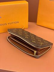 Louis Vuitton Double Zippy Wallet M61723  - 3