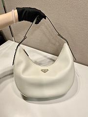 Prada Arqué large leather shoulder bag White - 2