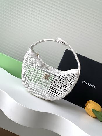 Chanel Clutches with Chain White-10x17.5x9cm