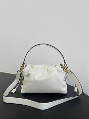 Fendi Mamma Baguette Medium White nappa leather bag-26.5x8.5x18cm - 3