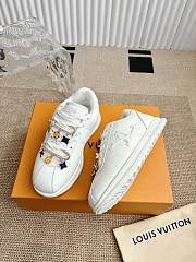 Louis Vuitton Sneakers 031 - 3