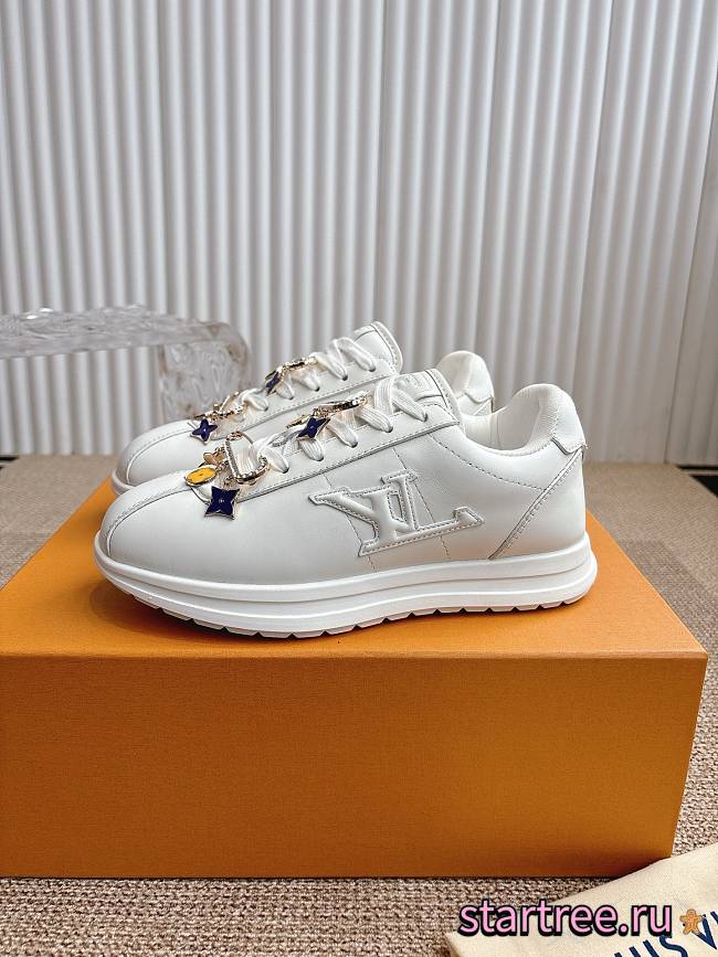 Louis Vuitton Sneakers 031 - 1