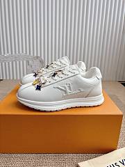 Louis Vuitton Sneakers 031 - 1