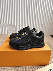 Louis Vuitton Sneakers 032 - 1