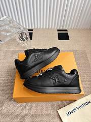 Louis Vuitton Sneakers 032 - 2