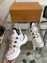 Louis Vuitton Sneakers 042 - 3