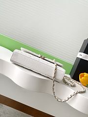 Chanel 25S Chain Shoulder Flap Phone Case White Leather-10x18x4.5cm - 3
