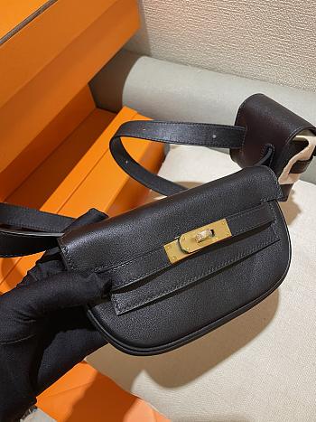 Hermès 2023 Kelly Moove Black 