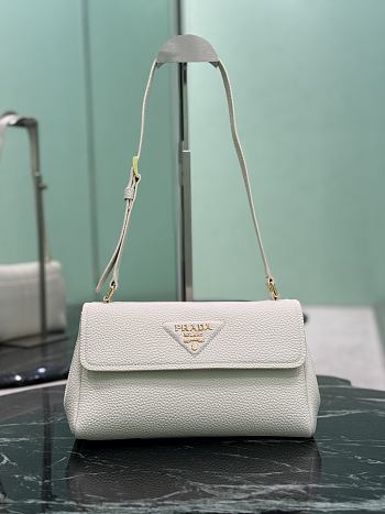 Prada Women's Shoulder Bags in Saffiano Leather & Nylon 003-26x14x9.5cm