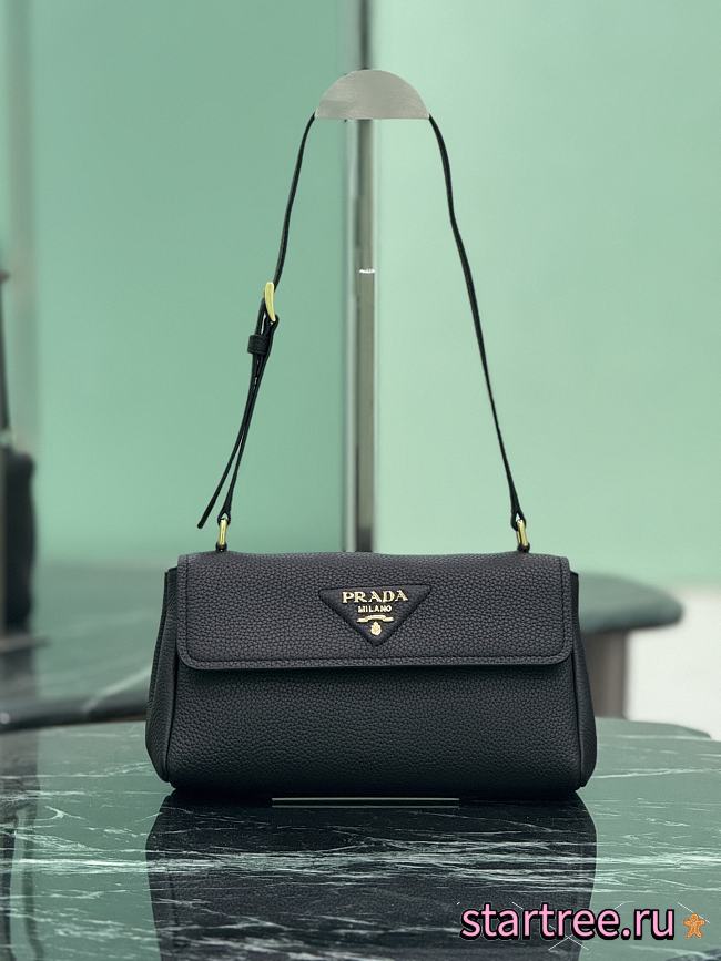Prada Women's Shoulder Bags in Saffiano Leather & Nylon 004-26x14x9.5cm - 1