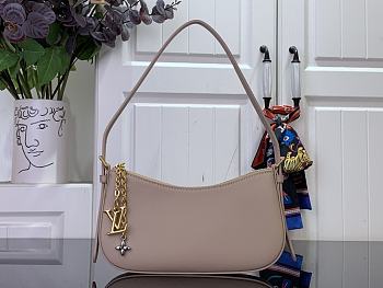Louis Vuitton Pochette LV Bloom M25784 -23x10x4cm