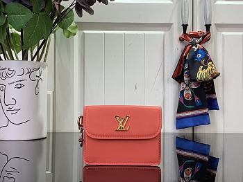 Louis Vuitton Tiny Recto Verso Card Holder LV Bloom 001-10x7x3cm