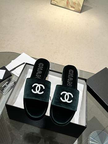 Chanel slippers 011