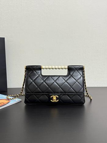 Chanel 25P Hobo With Pearl Handel -17.5*25*7cm