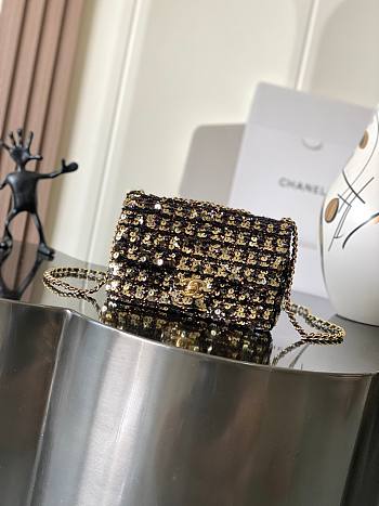 Chanel Flap bag, Sequins & gold-tone metal-21x14x8cm