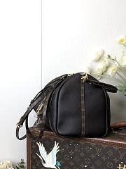 Louis Vuitton Express MM H27 M26039-36*24*18.5CM - 4