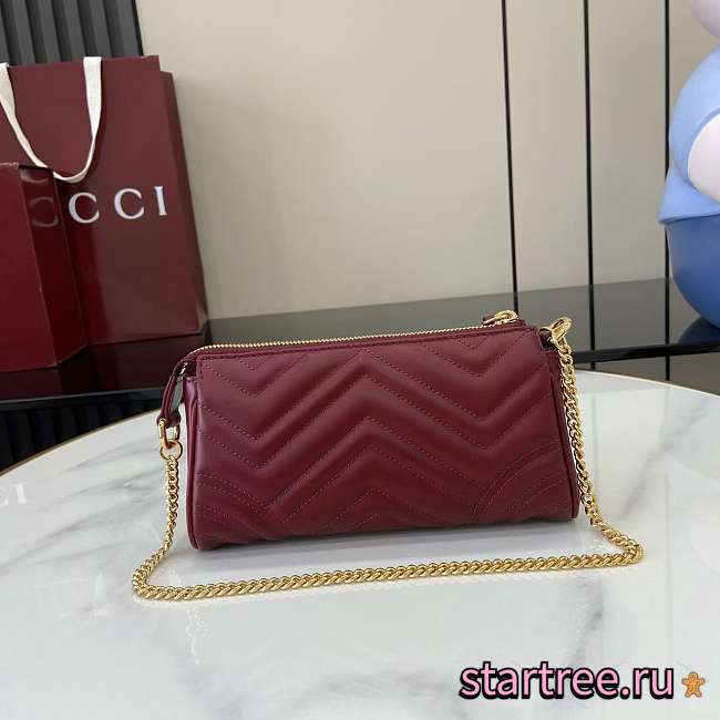 GG Marmont Small pochette with chain in Rosso Ancora red leather-20x18x11x3.5cm - 1