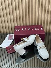Women's heeled loafer with Horsebit in White - 6