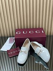 Women's heeled loafer with Horsebit in White - 3