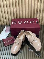 Women's heeled loafer with Horsebit in Pink - 2