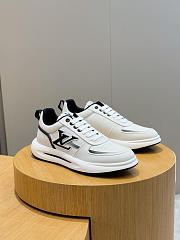 Louis Vuitton Sneakers 043 - 1