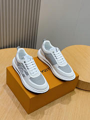 Louis Vuitton Sneakers 044 - 3