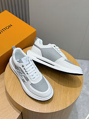 Louis Vuitton Sneakers 044 - 2