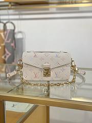 Louis Vuitton Pochette Métis East West Monogram Empreinte M25682-21.5*15*6cm - 1