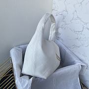 Chanel 26C Hobo Bag White Leather-35×12×45cm - 2