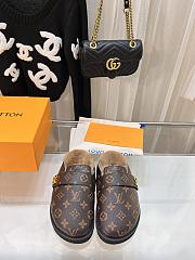 Louis Vuitton Slippers 028 - 2