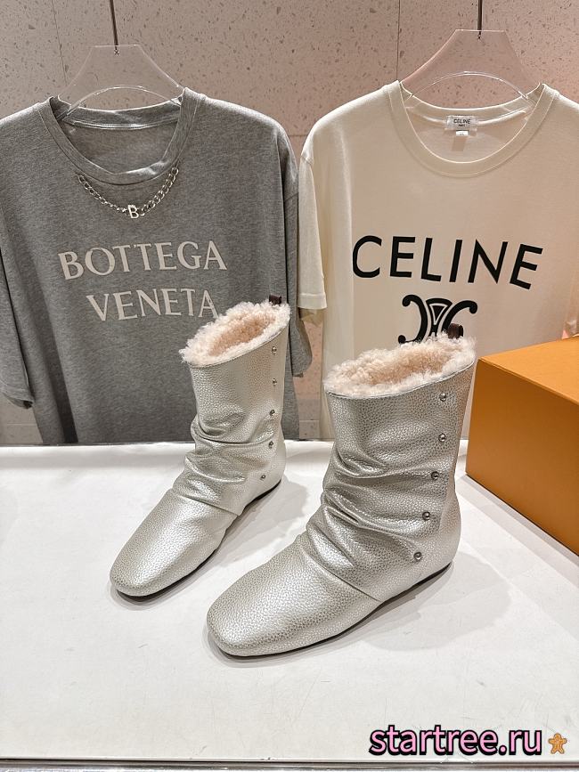 Louis Vuitton Boots 005 - 1