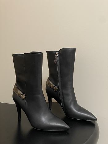 Louis Vuitton Boots 006