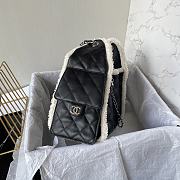 Chanel 25 small handbag Crumpled shearling sheepskin Black, Silver - 3