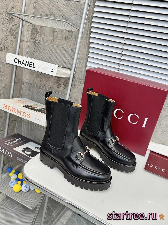 GUCCI Women's ankle boot with Horsebit Black leather - 1